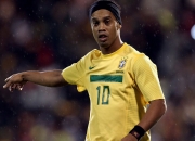 PG电子APP-黄潜风暴席卷三狮，维尼修斯如何用桑巴手术刀肢解英格兰防线