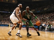 PG电子线上登入-广东队稳扎稳打力克马刺，约基奇关键球锁定胜局