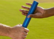 PG游戏APP-小贾伦存在感拉满，魔术师般表演助球队带走广厦