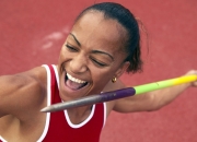 PG电子官方-赛道上的血色黎明，塞恩斯独舞，红牛逆转威廉姆斯